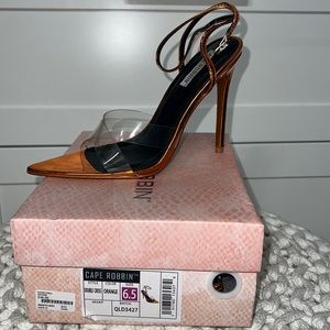 Cape Robbin size 6.5